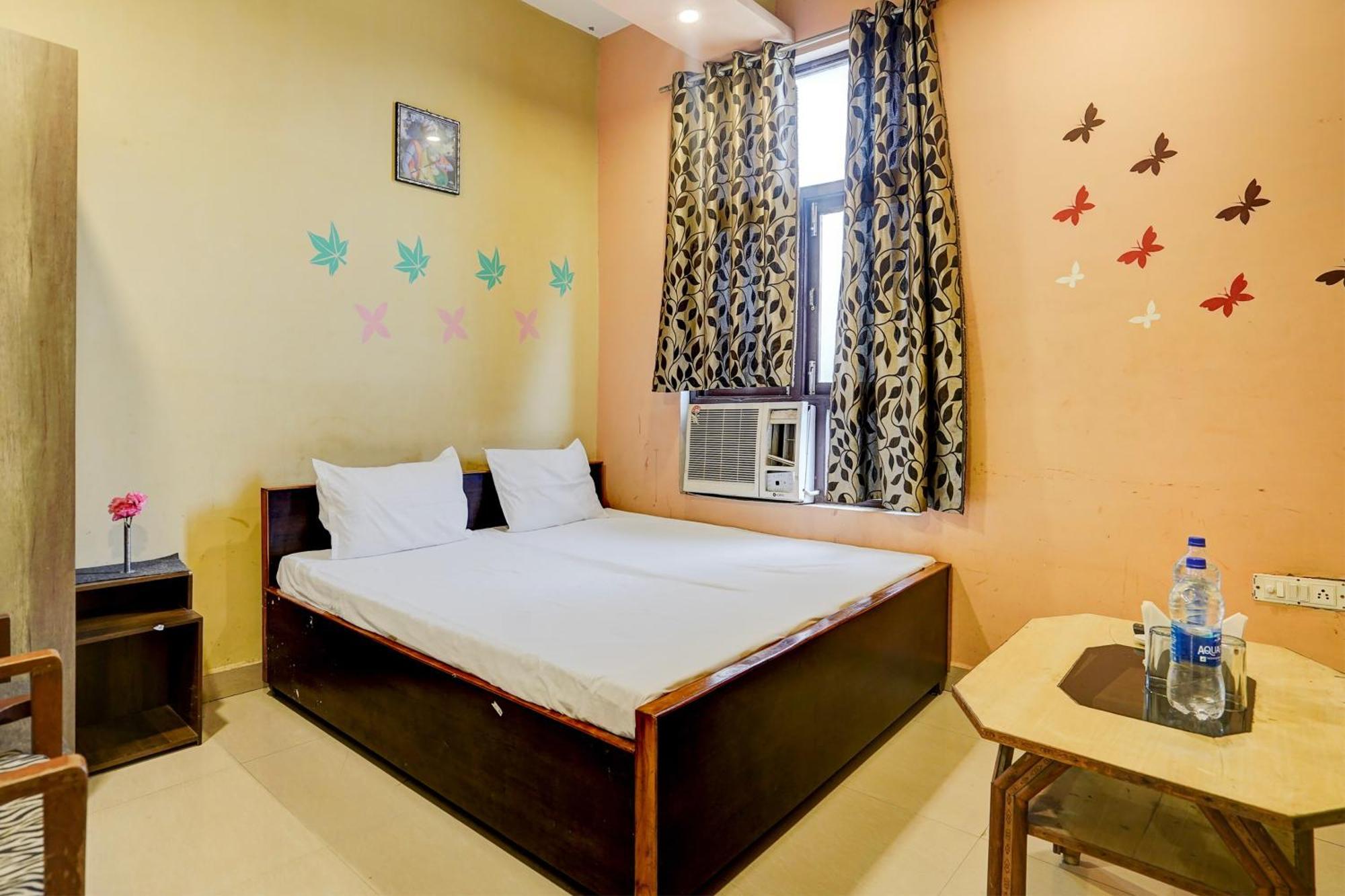 Hotel O Shyam Utsav Mirzapur ภายนอก รูปภาพ